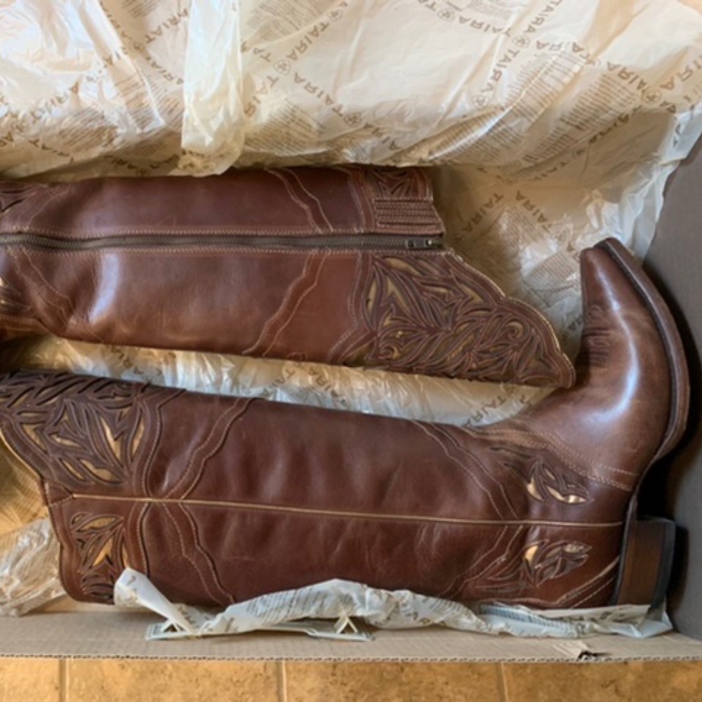 Ariat Chaparral western boots